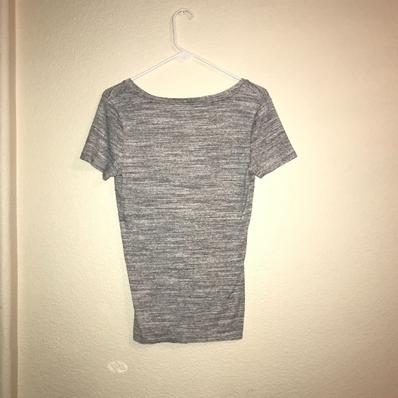 Plain grey V-neck Tee - Picture 2 of 2